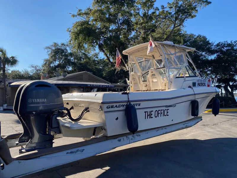 Slide: The Image of Grady-White Gulfstream 232 2019 - 5