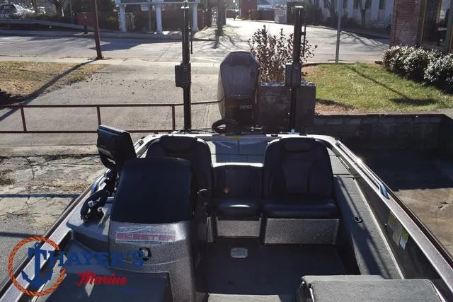 Slide: The Image of 1997 Skeeter ZX202C fishing boat interior with seating and console. - 15