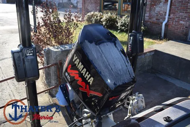 Slide: The Image of 1997 Skeeter ZX202C with Yamaha VMAX engine, displayed at Thayer's Marine. - 30