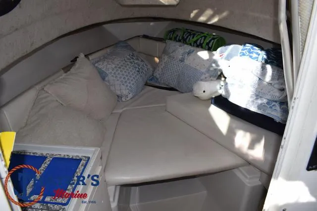 Slide: The Image of Seaswirl 2301 Walkaround 2004 - 19