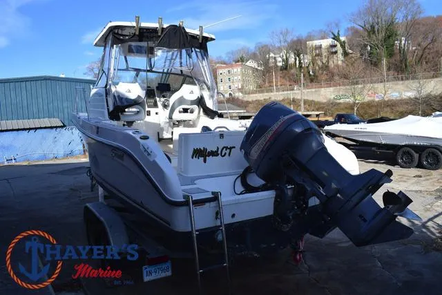 Slide: The Image of Seaswirl 2301 Walkaround 2004 - 7