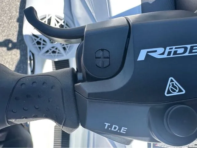 Slide: The Image of Yamaha VX Cruiser 2025 - 10