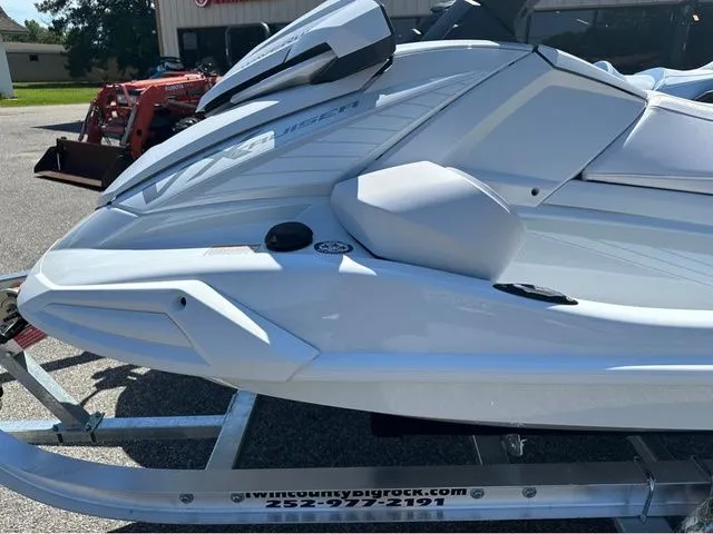 Slide: The Image of Yamaha VX Cruiser 2025 - 3