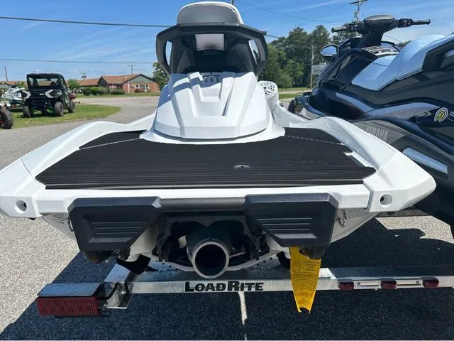 Slide: The Image of Yamaha VX Cruiser 2025 - 6