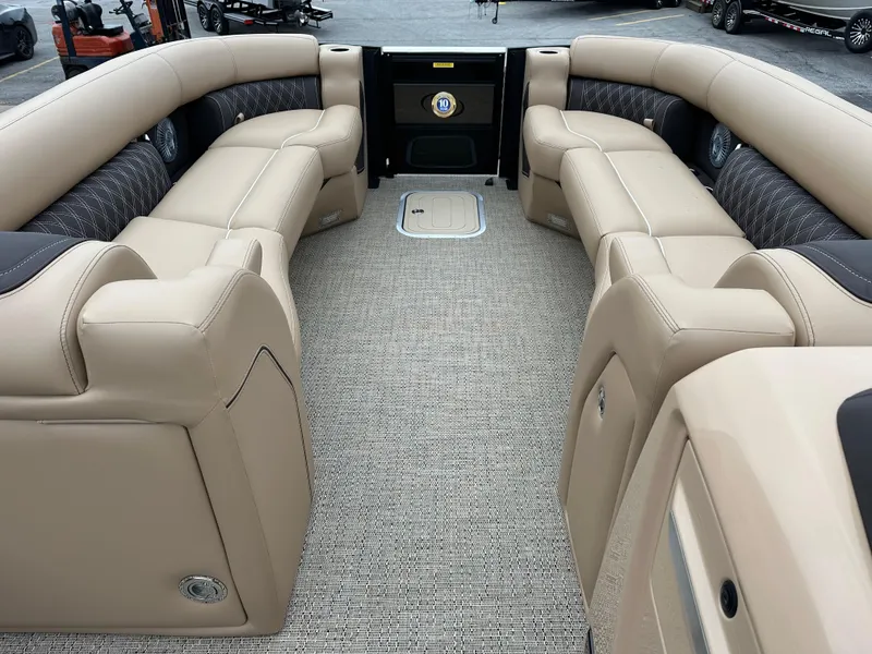 Slide: The Image of Barletta L25U 2025 - 19