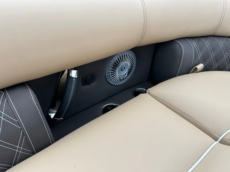 Slide: The Image of Barletta L25U 2025 - 22