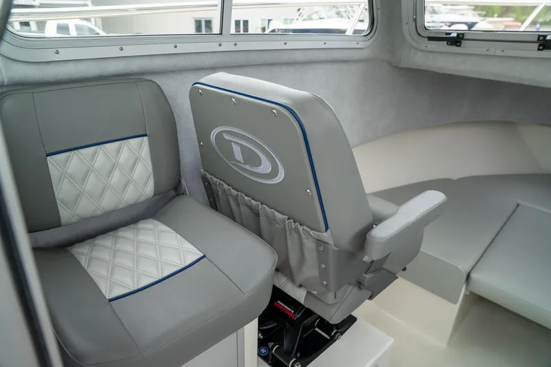 Slide: The Image of Defiance 220 Admiral 2025 - 18