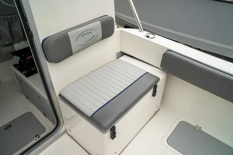 Slide: The Image of Defiance 220 Admiral 2025 - 22