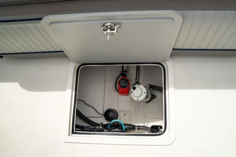 Slide: The Image of Defiance 220 Admiral 2025 - 25