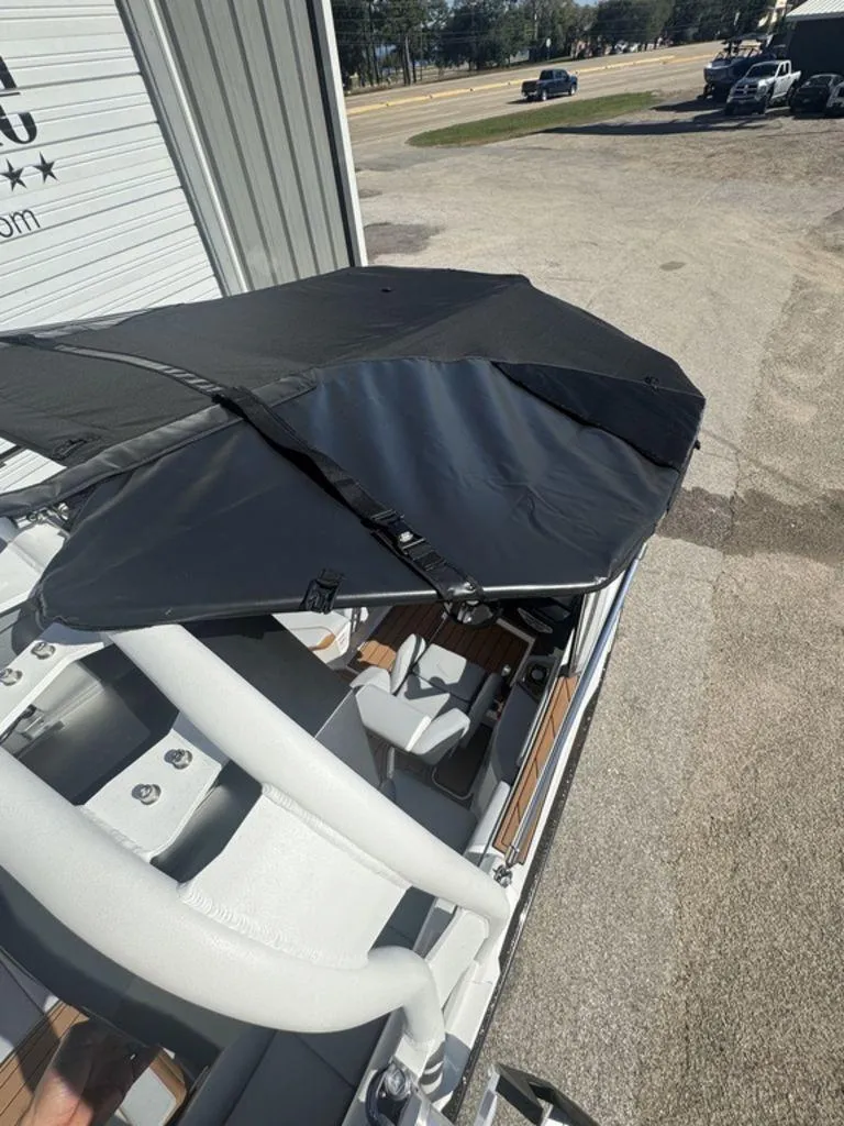 Slide: The Image of Nautique Super Air Nautique GS22 2025 - 28