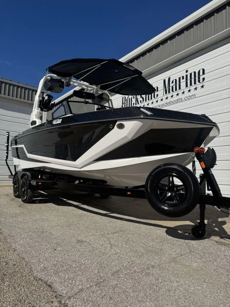Slide: The Image of Nautique Super Air Nautique GS22 2025 - 3