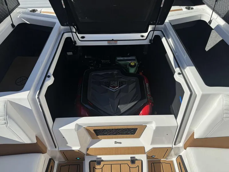Slide: The Image of Nautique Super Air Nautique G25 2025 - 17
