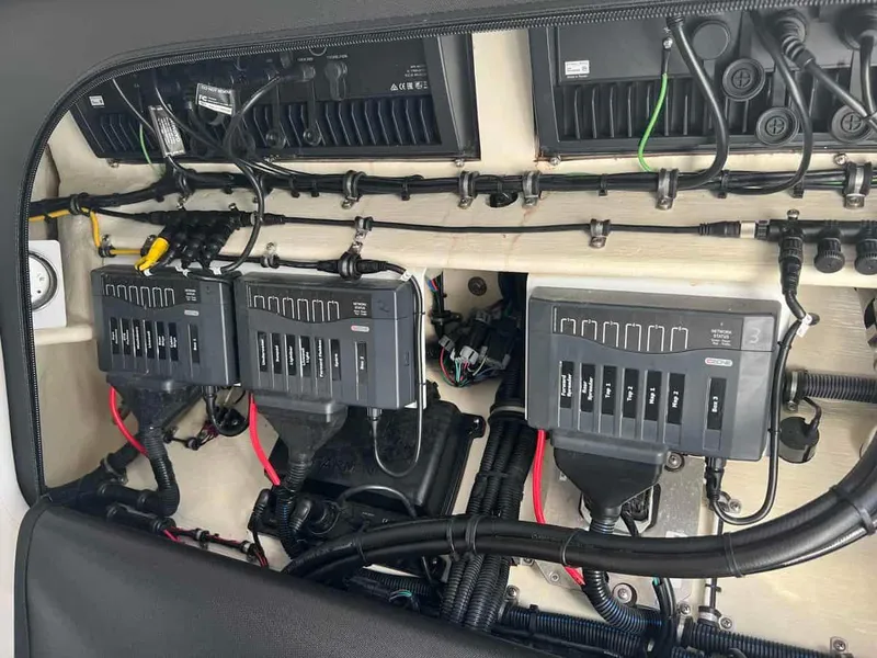 Slide: The Image of Nor-Tech 390 Sport with Trailer 2022 - 14