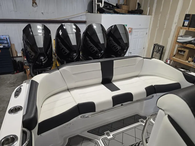 Slide: The Image of Nor-Tech 390 Sport with Trailer 2022 - 16