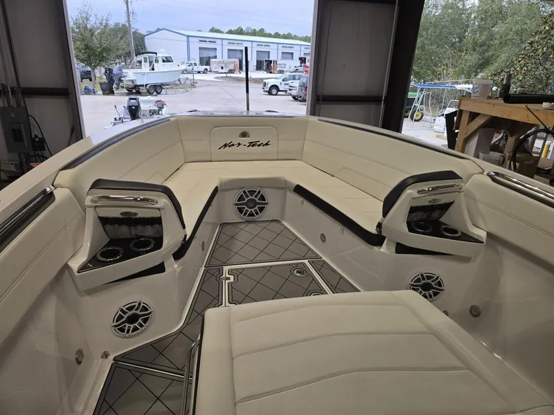 Slide: The Image of Nor-Tech 390 Sport with Trailer 2022 - 19