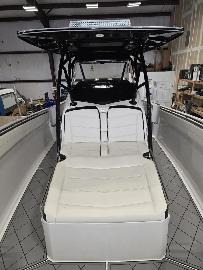 Slide: The Image of Nor-Tech 390 Sport with Trailer 2022 - 20