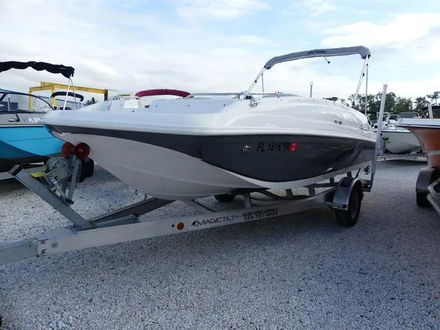 Slide: The Image of Hurricane SunDeck Sport 188 OB 2022 - 3