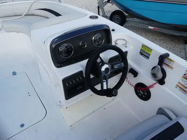 Slide: The Image of Hurricane SunDeck Sport 188 OB 2022 - 9