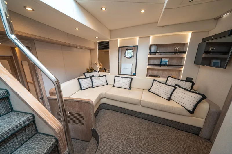 Slide: The Image of Azimut Magellano 53 2018 - 65