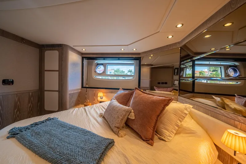 Slide: The Image of Azimut Magellano 53 2018 - 69