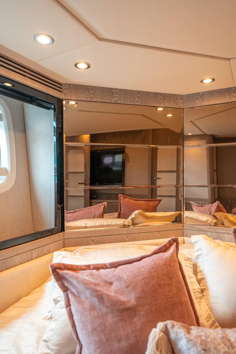 Slide: The Image of Azimut Magellano 53 2018 - 74