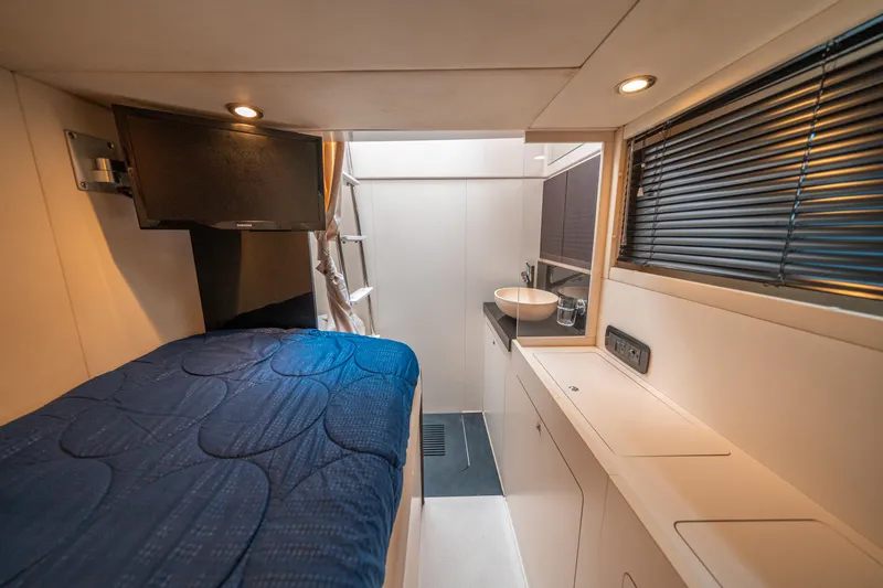 Slide: The Image of Azimut Magellano 53 2018 - 83