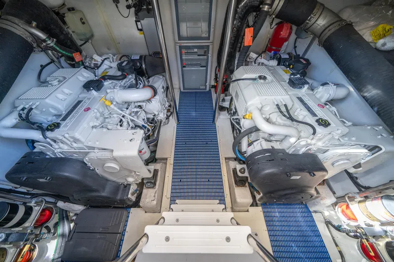 Slide: The Image of Azimut Magellano 53 2018 - 89