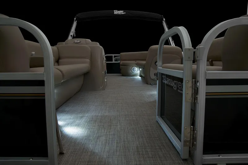 Slide: The Image of Ranger Reata 200C - 18