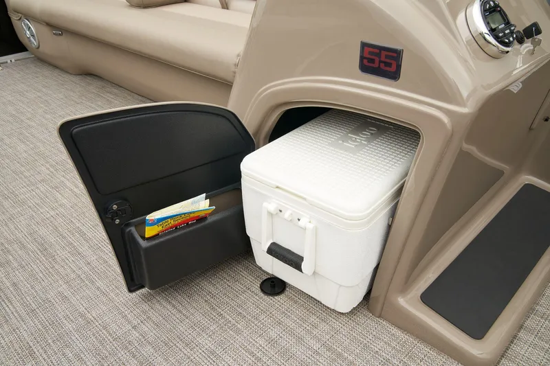 Slide: The Image of Ranger Reata 200C - 21