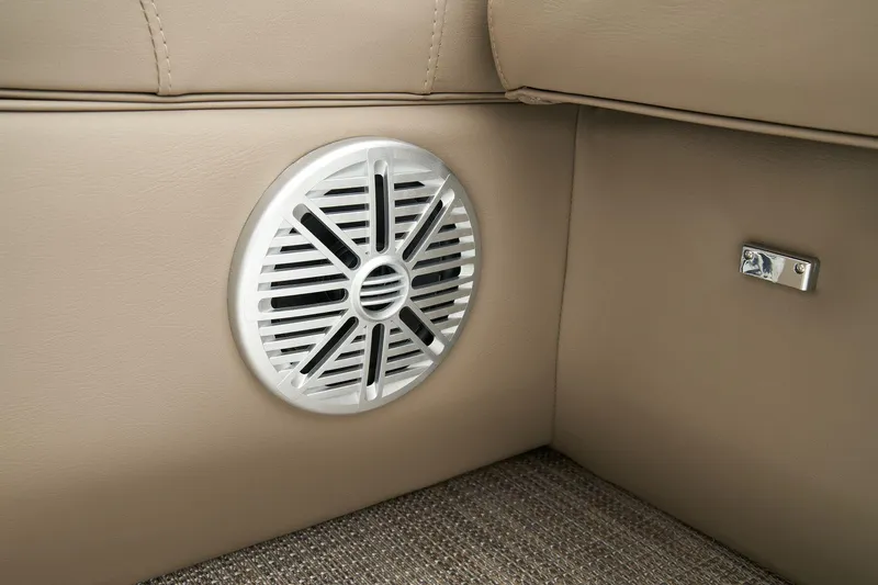 Slide: The Image of Ranger Reata 200C - 27