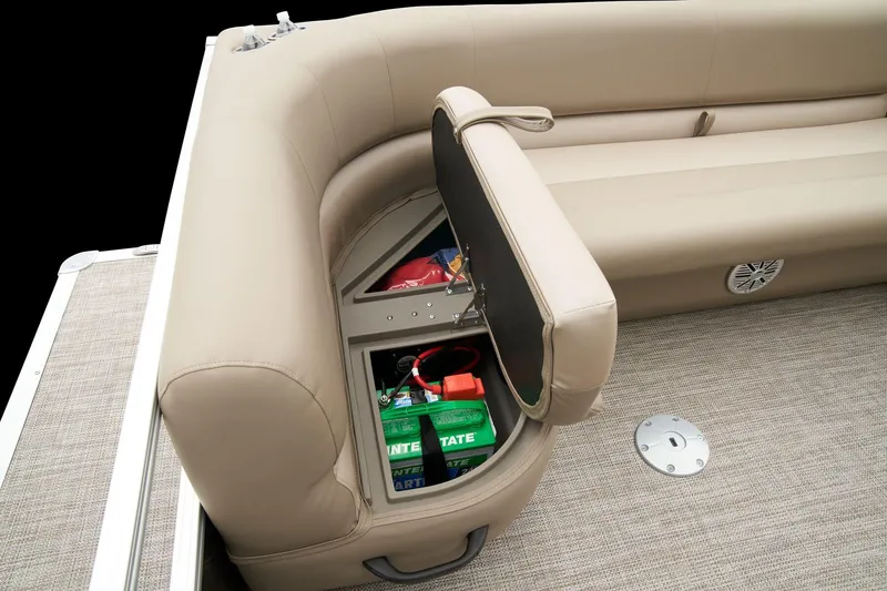 Slide: The Image of Ranger Reata 200C - 30