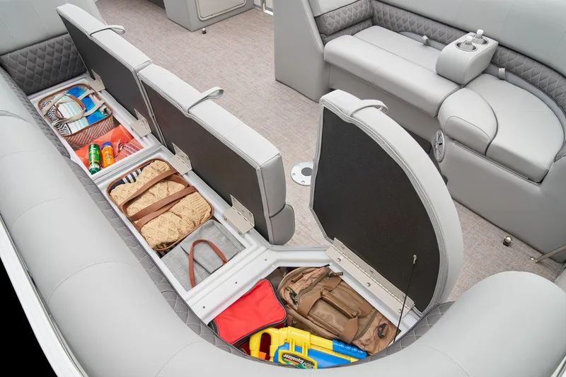 Slide: The Image of Ranger Reata 220C - 25