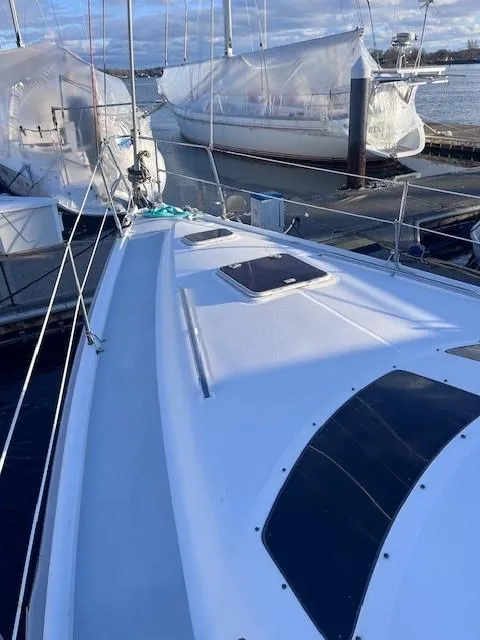 Slide: The Image of Hunter 410 2001 - 58