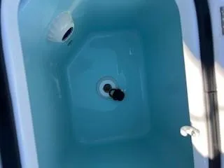 Slide: The Image of Livewell tank in 2021 Pursuit DC 266 Dual Console boat. - 36