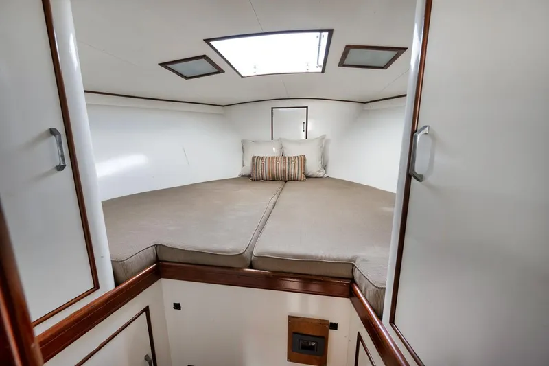 Slide: The Image of Billy Knowles 40 Express - Cabin - 34