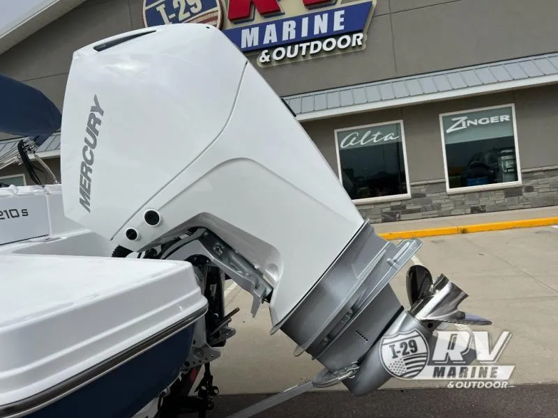 Slide: The Image of 2024 Tahoe 210S boat with Mercury outboard motor at RV Marine & Outdoor. - 15