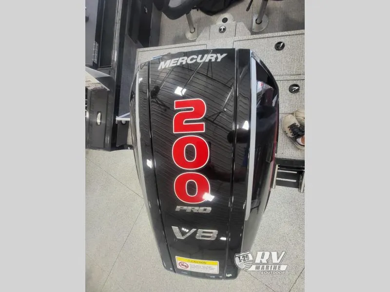 Slide: The Image of Mercury 200 Pro V8 outboard motor on 2024 Targa V19 boat. - 13