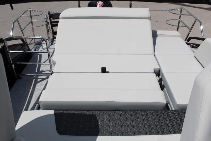 Slide: The Image of 2025 Harris Solstice SLDH - 15