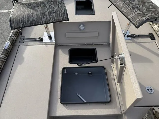 Slide: The Image of Avid 18 Vertex 2025 - 12