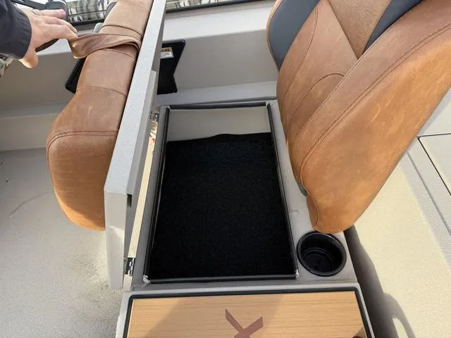 Slide: The Image of Avid 18 Vertex 2025 - 20