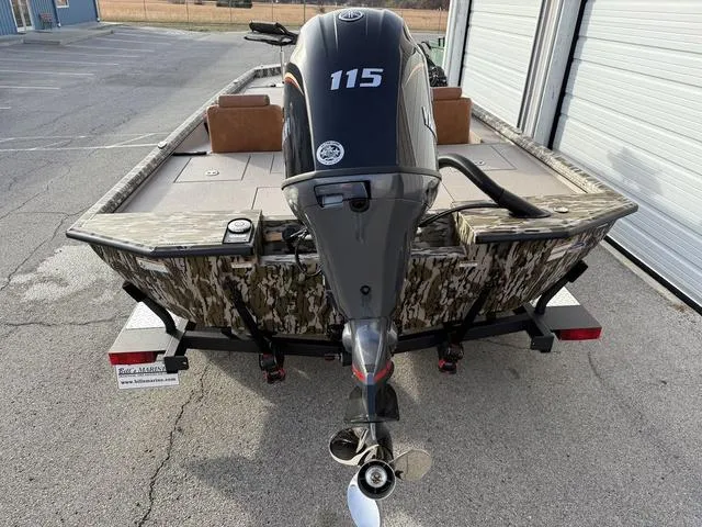 Slide: The Image of Avid 18 Vertex 2025 - 7