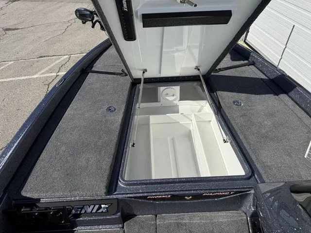 Slide: The Image of Phoenix Bass Boat 721 ZXL 2025 - 13