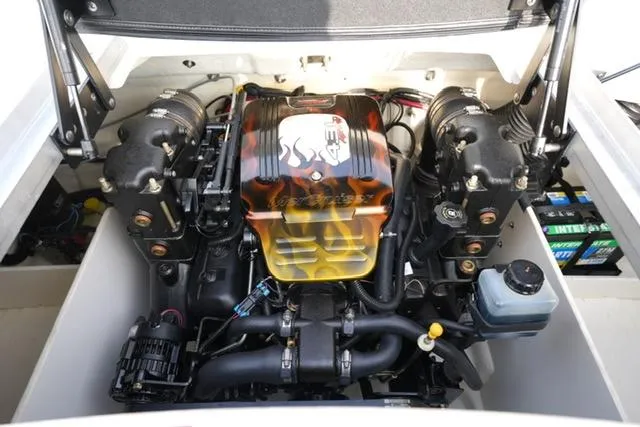 Slide: The Image of Sea Ray 190 Sport 2014 - 9