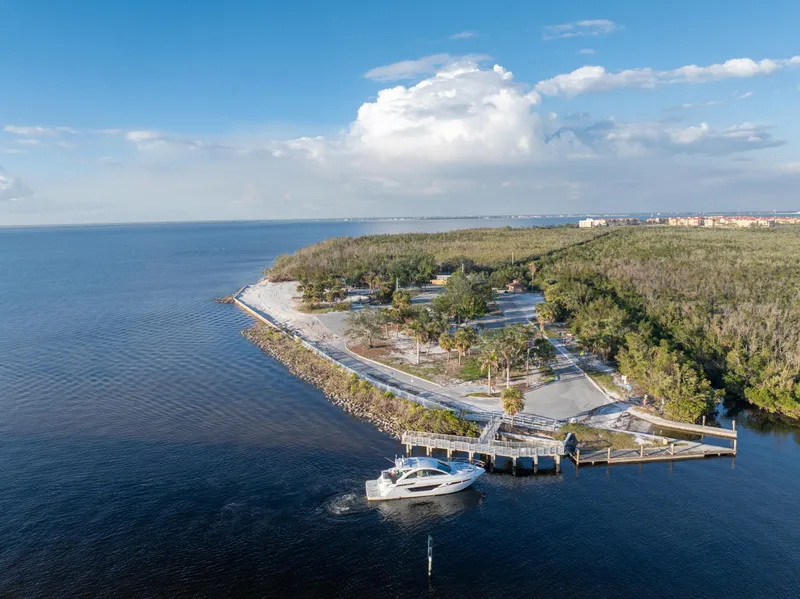 Slide: The Image of Cruisers Yachts 50 Cantius 2018 - 70