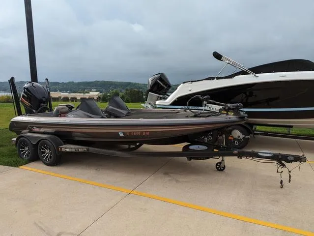 Slide: The Image of Skeeter ZX20 2014 - 5