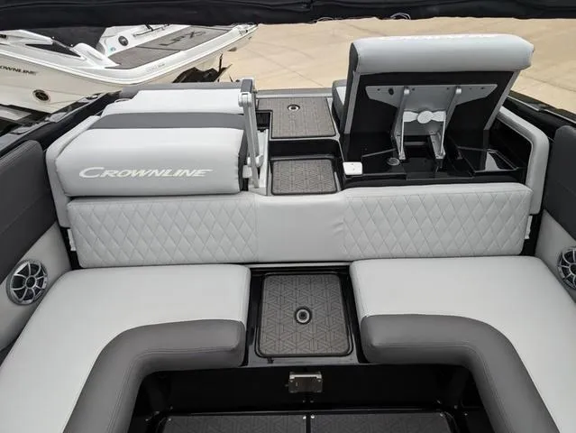 Slide: The Image of Crownline Boats 240 SS LPX 2024 - 11