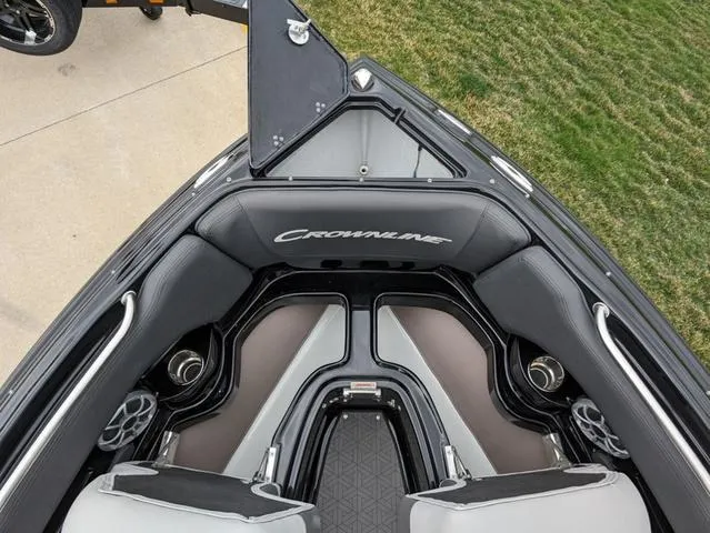 Slide: The Image of Crownline Boats 240 SS LPX 2024 - 17