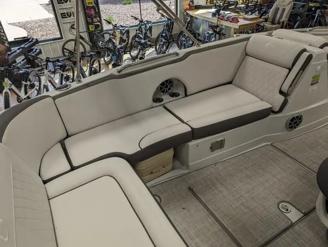 Slide: The Image of Crownline Boats E210 XS 2024 - 10