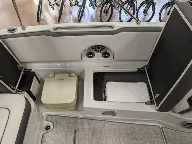 Slide: The Image of Crownline Boats E210 XS 2024 - 19