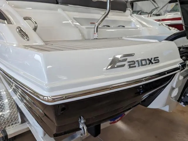 Slide: The Image of Crownline Boats E210 XS 2024 - 22